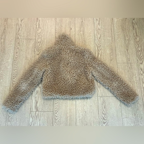 Fuzzy coat - size Small - Picture 2 of 6